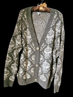 Boutique Grey & White Floral Pattern Button-Front Cardigan Sweater
